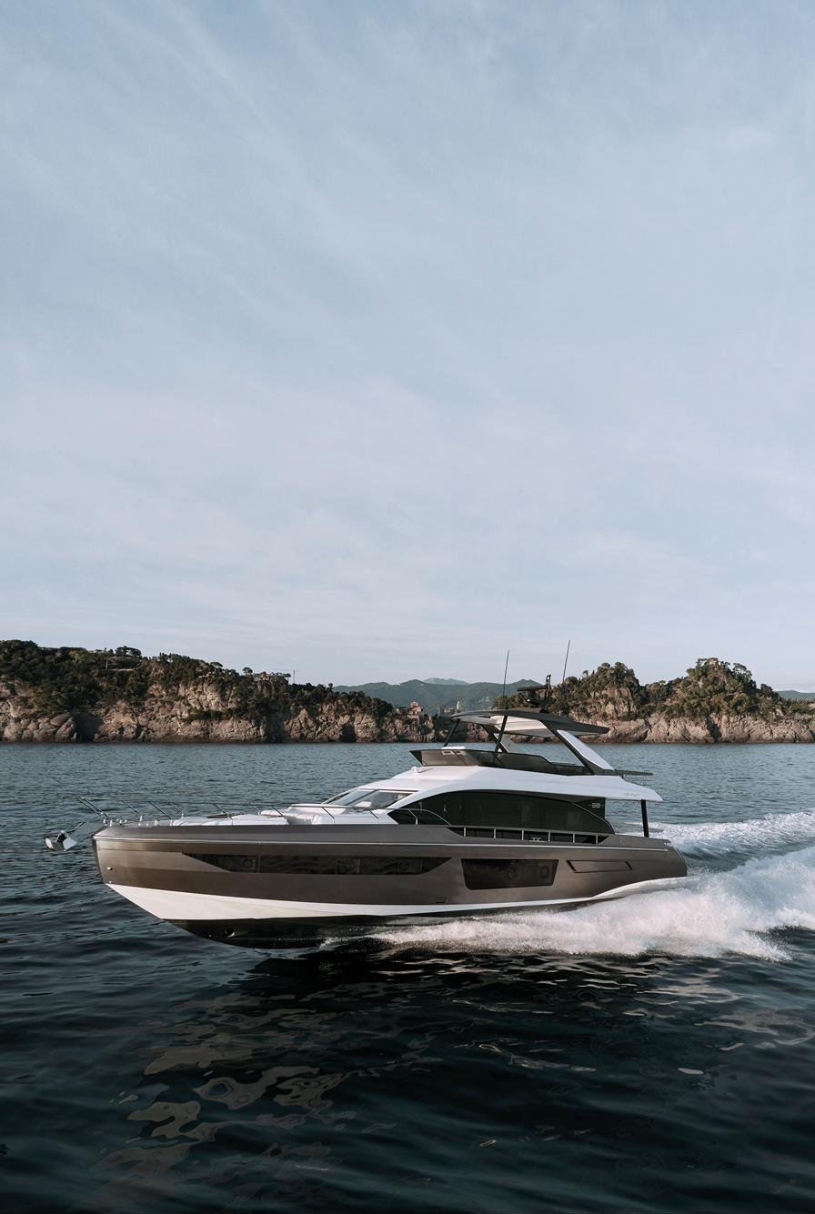 Azimut Fly 68 available now in the UK